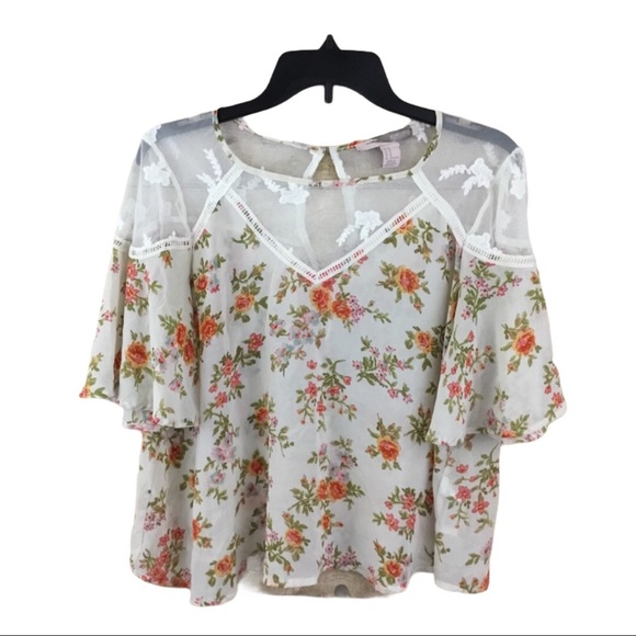 Forever 21 Tops - Forever 21 Floral Lace Top